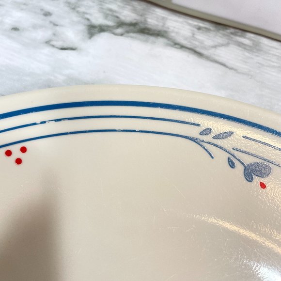 Vintage Corelle Country Violets Dinnerware Set of 6. 2 Dinner, 2 Lunch, 2 bread - Picture 5 of 14